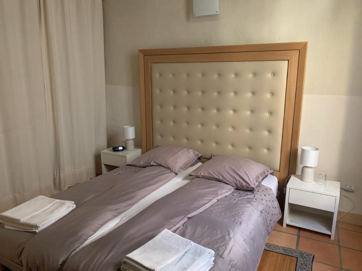 Historical Center Apartment อาวีญง ภายนอก รูปภาพ